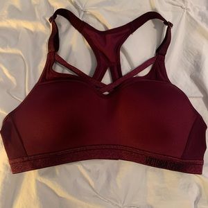 Never worn Victoria Sport bra